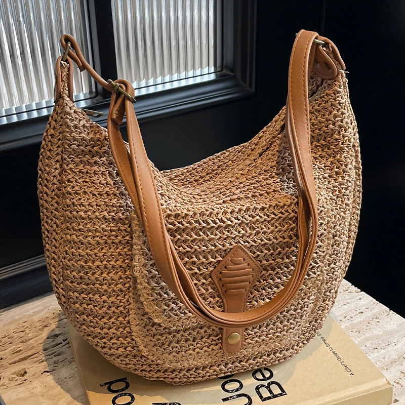 Leisure high-capacity seaside beach vacation grass woven bag for women\'s 2024 new versatile crossbody bag woven shoulder bag