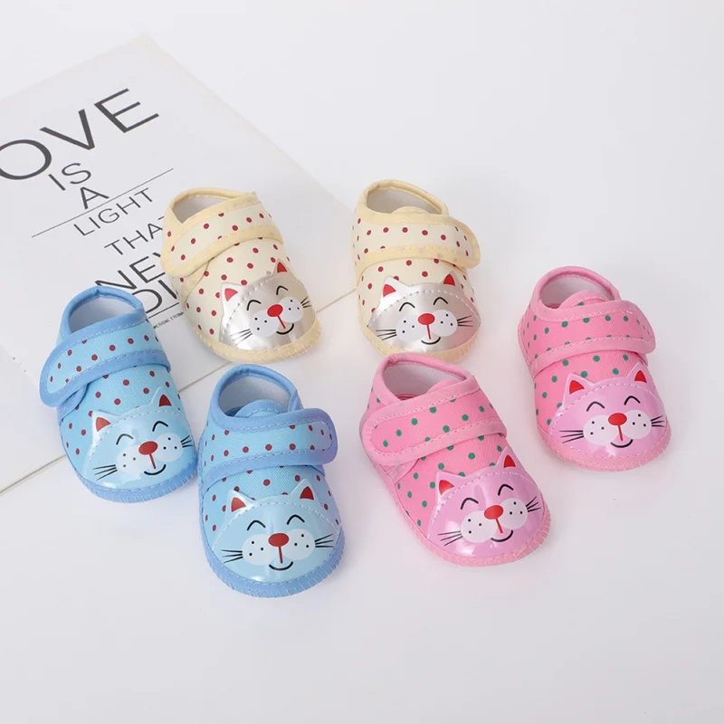 Newborn Crib Shoes with Cute Dot and Cartoon Pattern - First Walkers, Soft Rubber Sole, Autumn Shoes for Babies, 0-12 Months