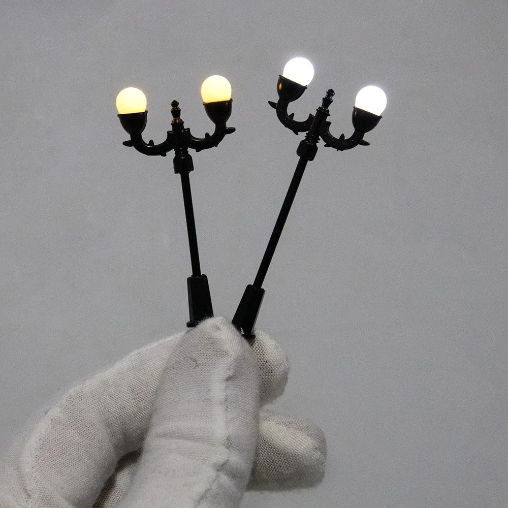 10Pcs Miniature 3V Led Light Model Height 7CM Lamppost For Building/Park Scene Decroation Materials Diorama Kits