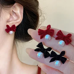 2024 New Fashion Flocking Bowtie Pearl Pendant Earrings French Retro Bowknot Girl Ear Stud Velvet Bow New Year Earring Jewelry