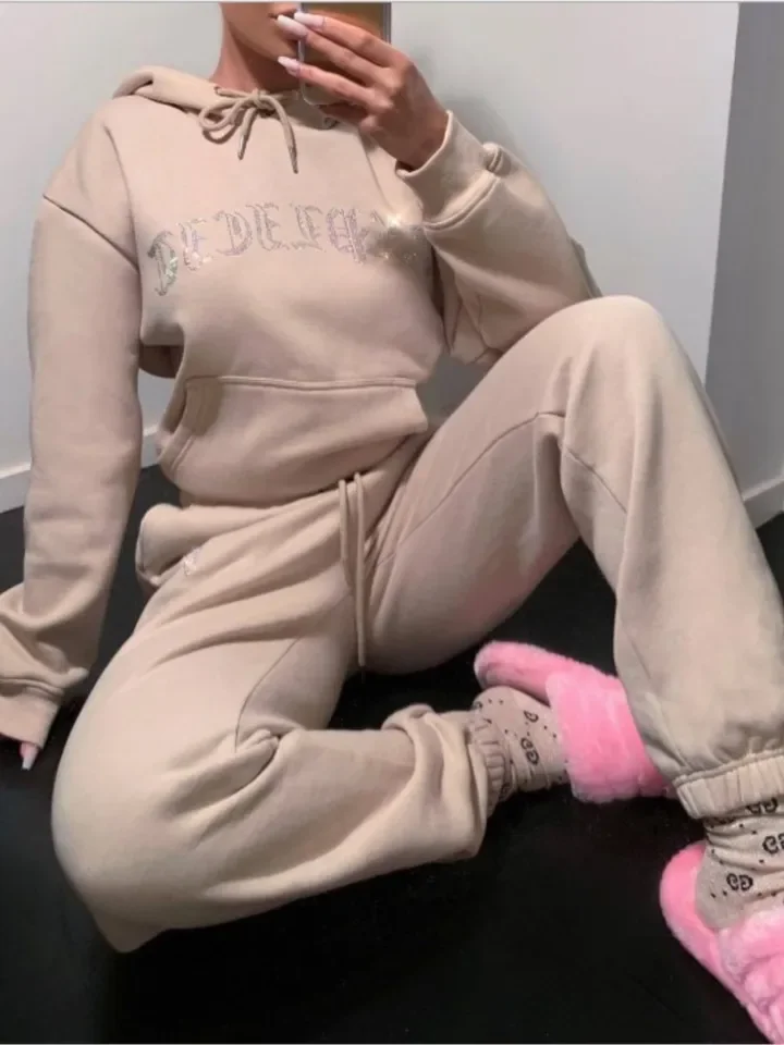 2025年春 スポーツカジュアル ツーピースセット レディース 新ファッション 長袖トップス＆ハイウエストワイドレッグパンツ スウェット上下セット