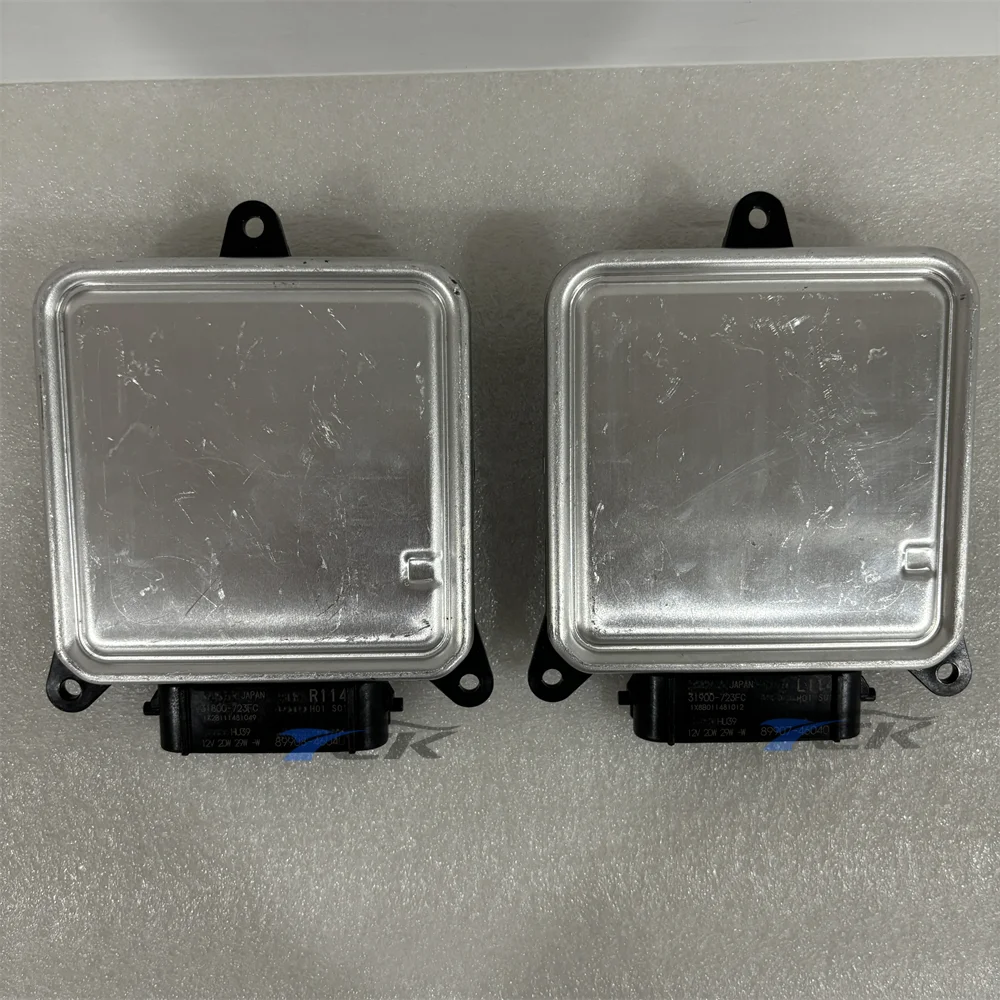 89907-46040 L114 89908-46040 R114 المصباح وحدة التحكم بالكمبيوتر LED