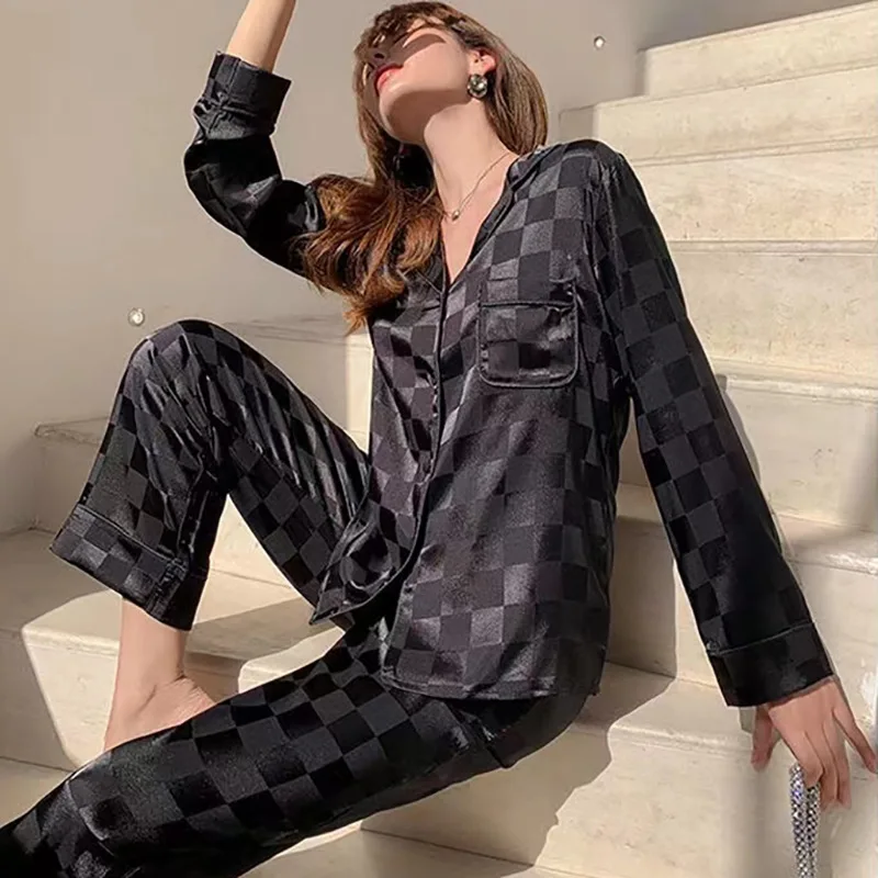 

Spring and autumn women's thin long-sleeved and long pants black checked home pajamas