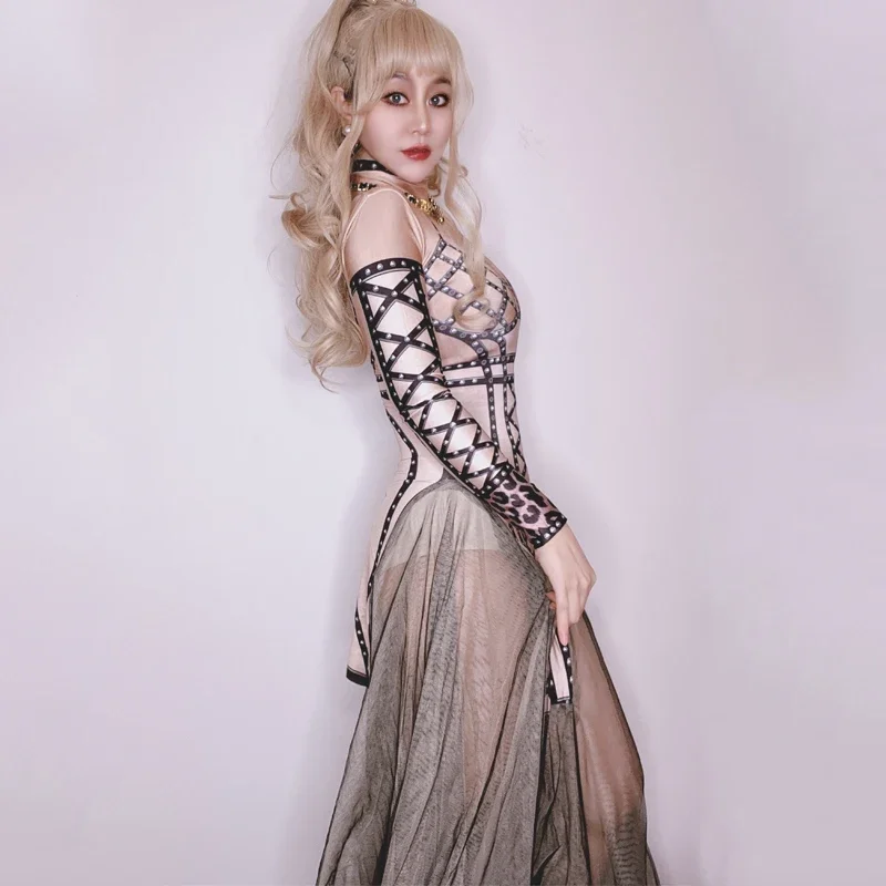 مثير شبكة سوداء قطار فساتين السهرة الفضة حجر الراين فستان المرأة عيد ميلاد احتفال أزياء رقص عرض مسرحي وتتسابق XS5289