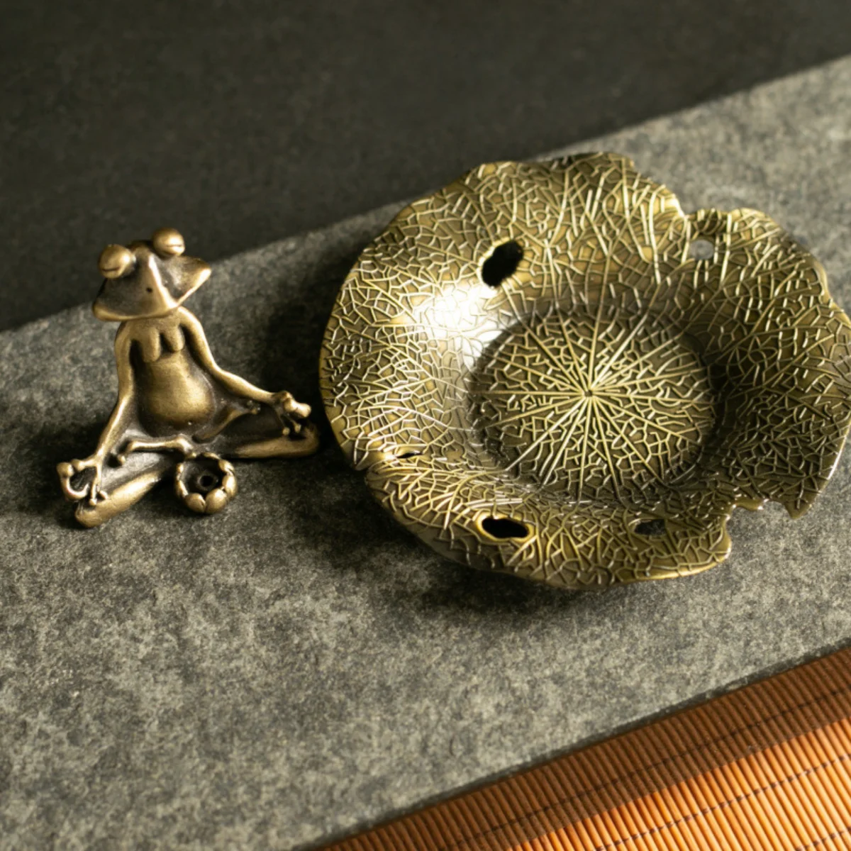Retro Copperware Incense Socke - огляд і ціна Incense Cone Holder