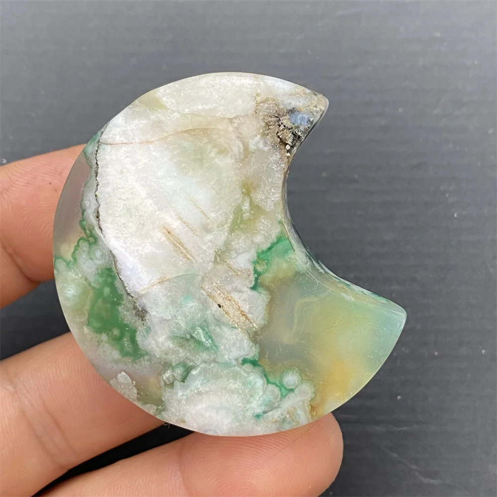 Natural Gemstone Moon Carving Green Sakura Agate Crystal Crafts Chakra Agate Quartz Holiday Gift Home Decor