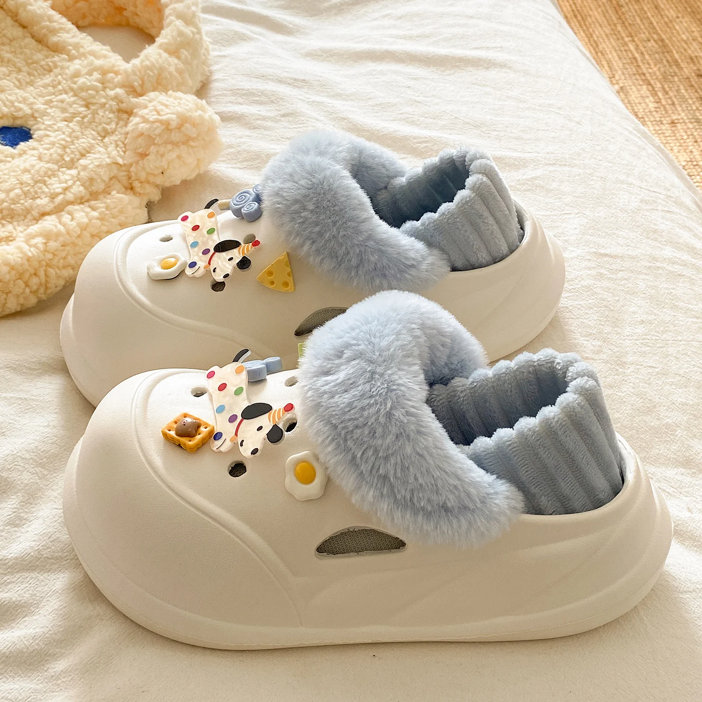 

Winter Women Platform Slippers Warm Fur Cute Girls Decoration Slippers Fluffy Comfortable Slip On Casual Soft Plush Shoes