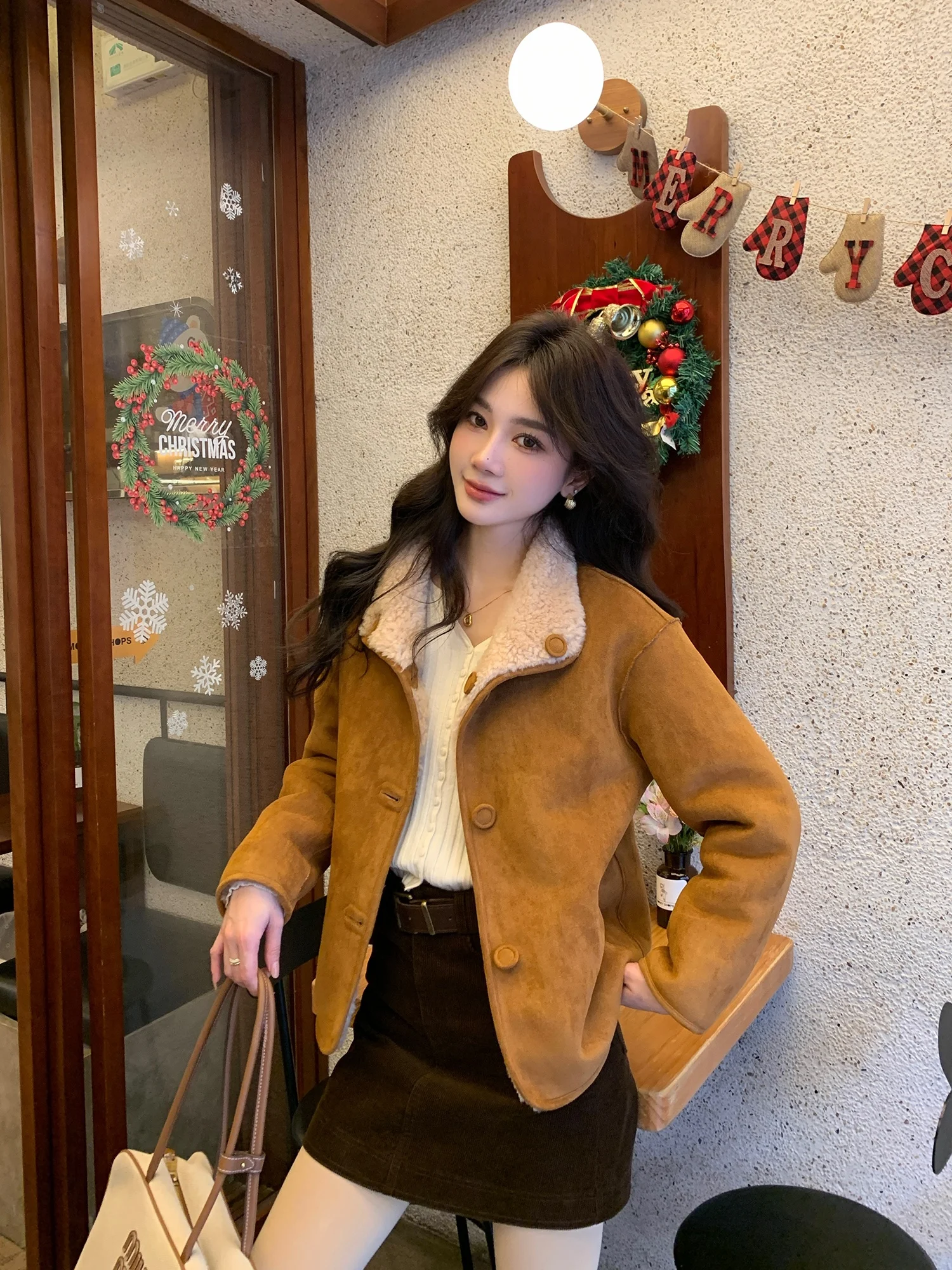 Nowoczesny płaszcz damski z drugiej generacji, wykonany ze skóry ekologicznej z dodatkiem futra jagnięcego, ciepły zimowy płaszcz w jednolitym kolorze, młodzieżowy, na co dzień, do noszenia na zewnątrz.