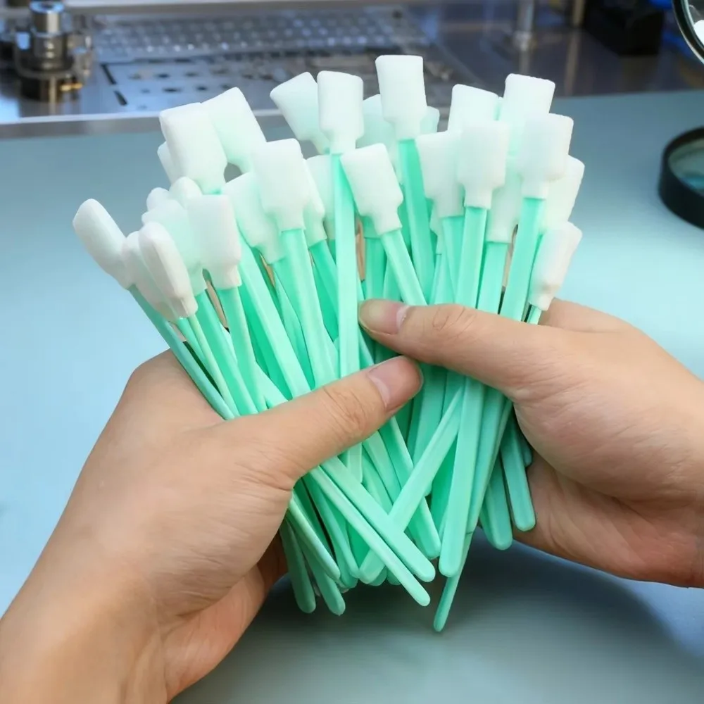 100Pcs Dust Free Digital Camera Cleaning Brush Plastic Handles Fine Cleaning Sponge Swab Non-Fluffy Fiber Tips