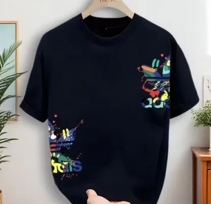 2026 new Loose street-style T-shirt suitable for both men and women. Chest features colorful graffiti letter patterns.