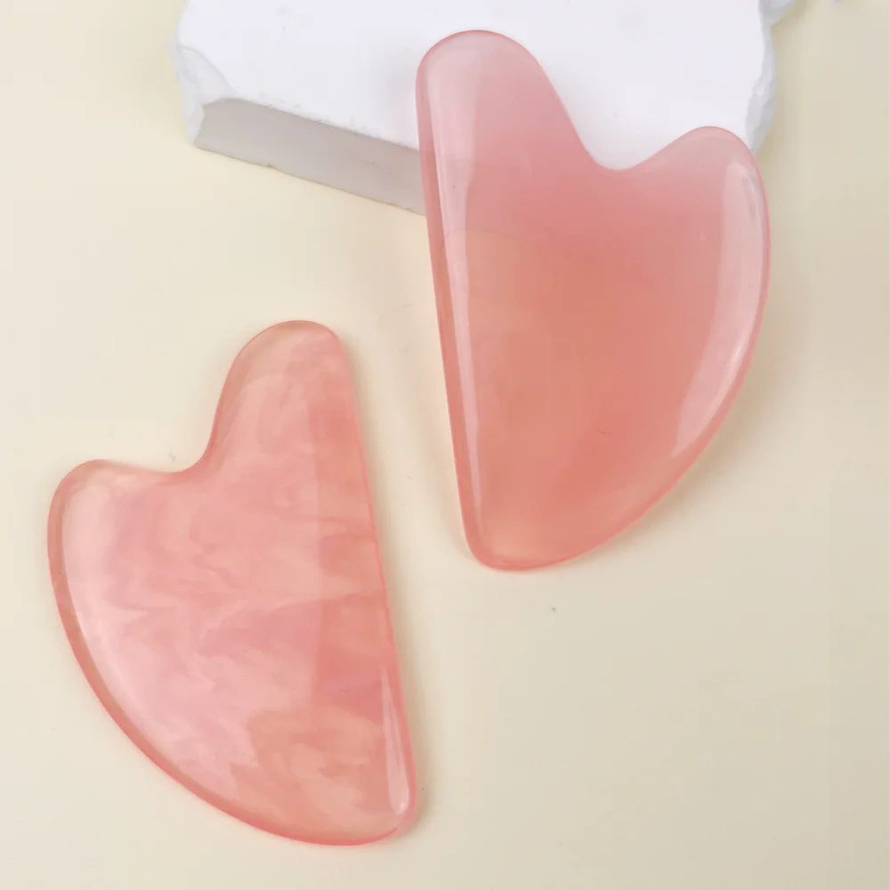 

1 piece heart-shaped gua sha board, made of resin, facial massage tool, mini size