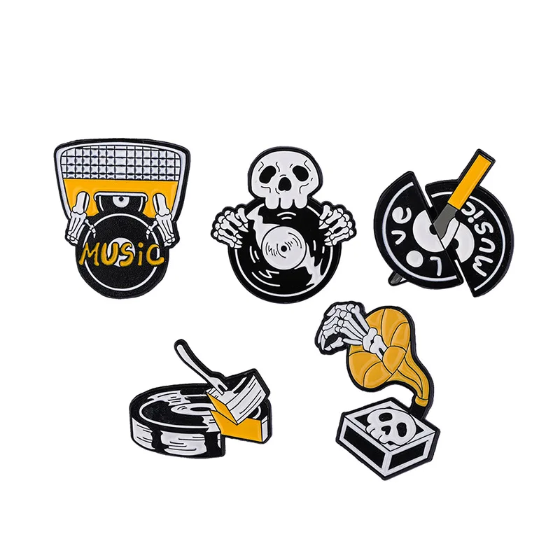 Black Music Enamel Pin Phonograph Player Phonograph Vinyl Record Tape Brooches Death Badges Lapel Halloween Jewelry Wholesale