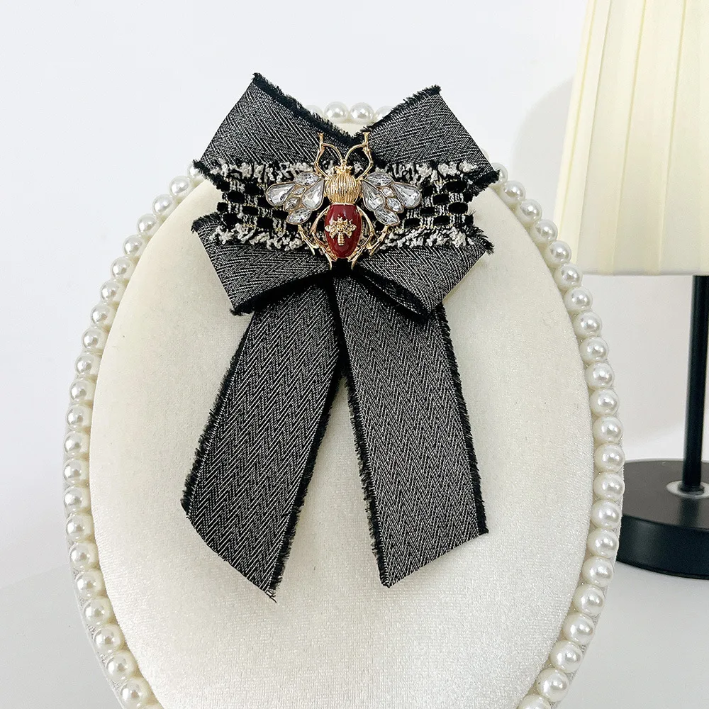 دبابيس Bowknot مع تصميم النحل، دبابيس الياقة #4