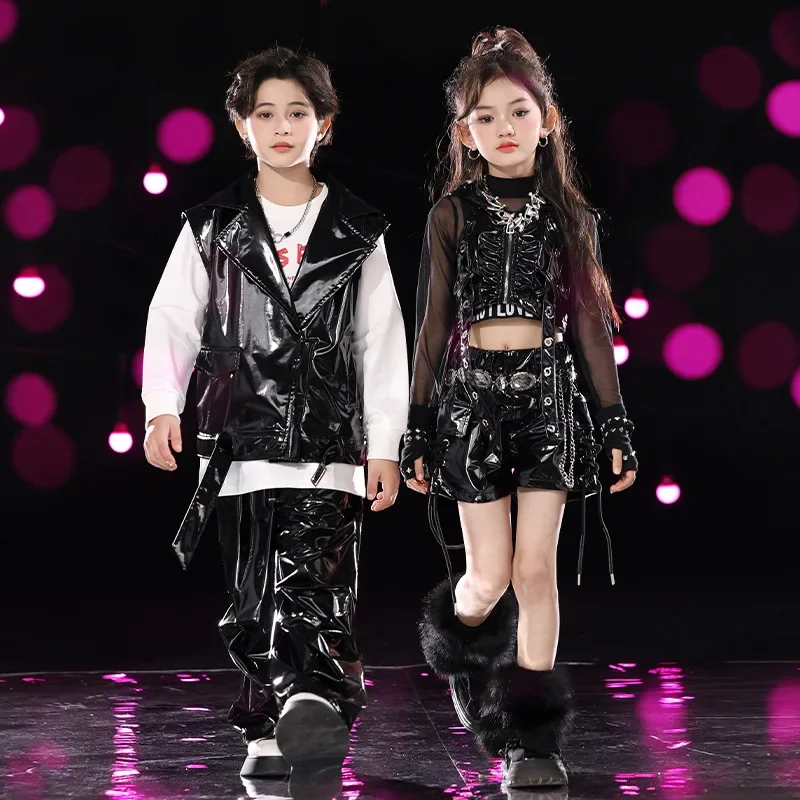 

Детская одежда в стиле хип-хоп, черная толстовка из искусственной кожи с капюшоном, укороченный топ, жилет, повседневные брюки, шорты на шнуровке для девочек и мальчиков, костюм для джазовых танцев, одежда