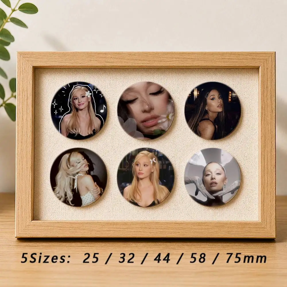 Pop-Sängerin A-Ariana Grande Abzeichen, kreative Weißblech-Anstecknadeln, Broschen, Anstecker für Kleidung, Rucksäcke, Geschenke für Kinder