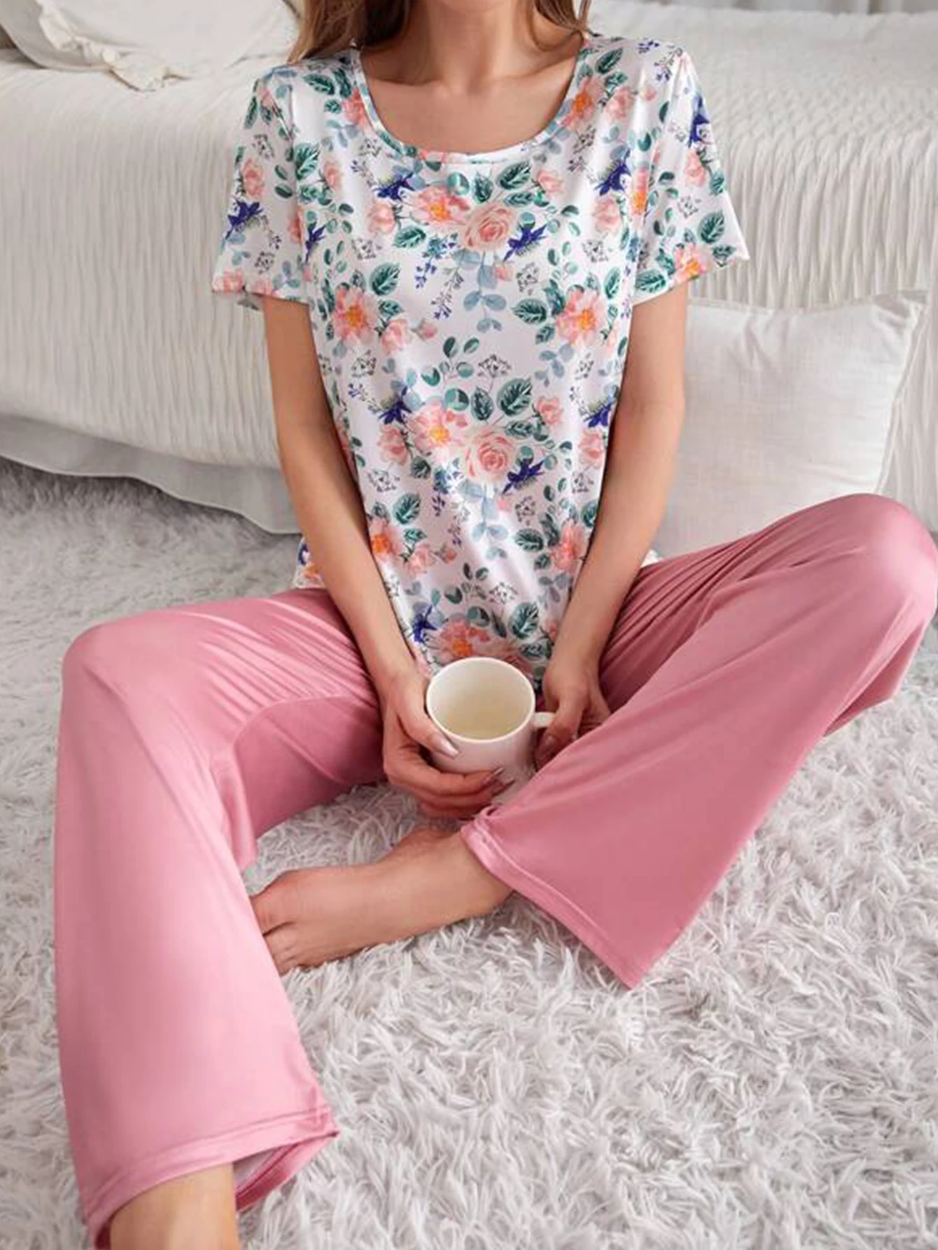 Casual Floral Print Pajama Set Short Sleeve Round Crew Neck Top Elastic Pants Women\'s Sleepwear Loungewear Set