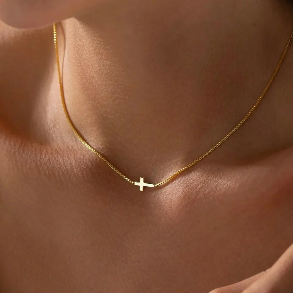 DGIDDK Collana con ciondolo mi - Cross Pendant Necklace Gold recensione e prezzo