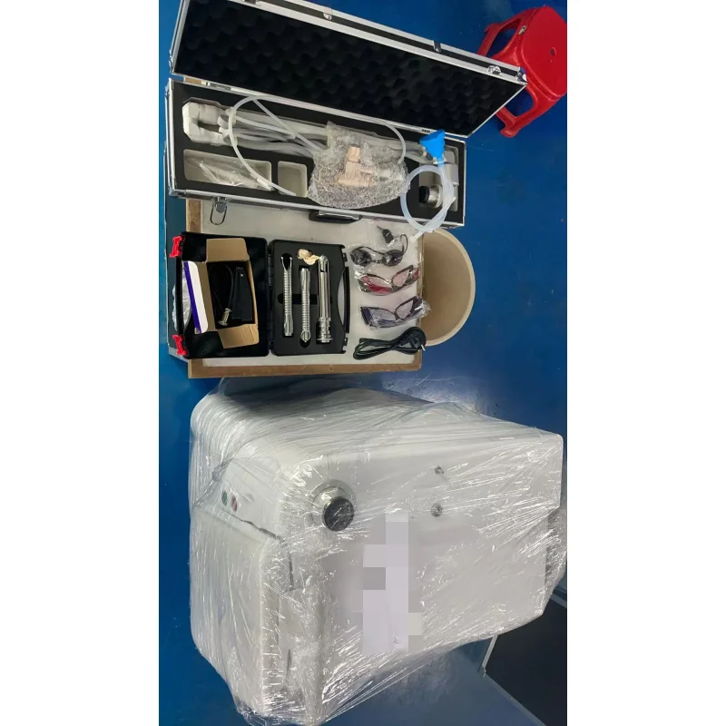 

EMTTNEO 2025 Fotona co2 fractional skin Co2lasegesicht Treatment Machine10600nmNewest lase beaut machineForResuacing Acne Scars