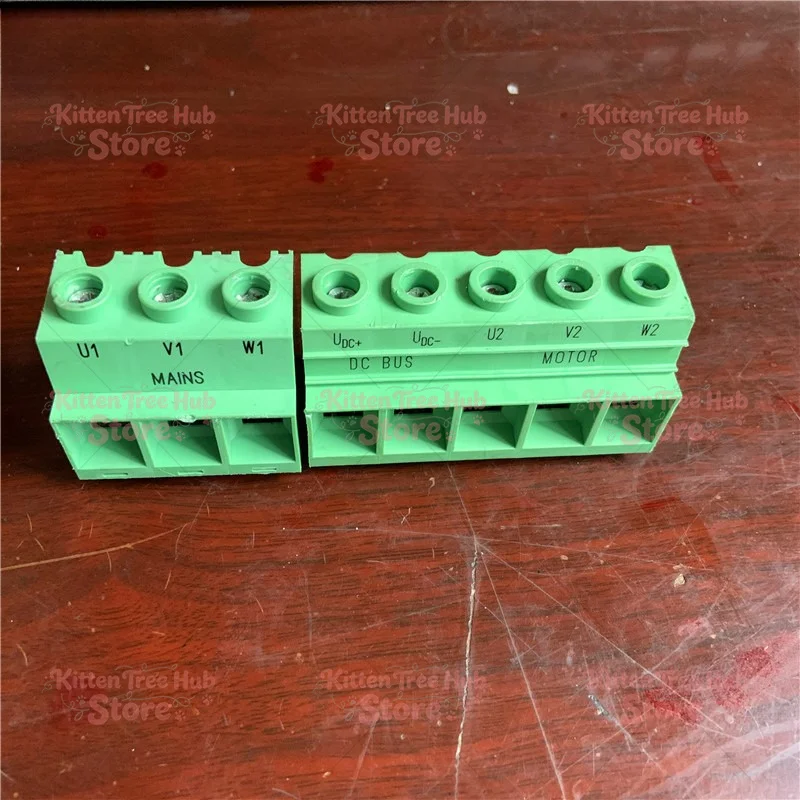 22KW I/O Plastic Terminal Block, Old, Used