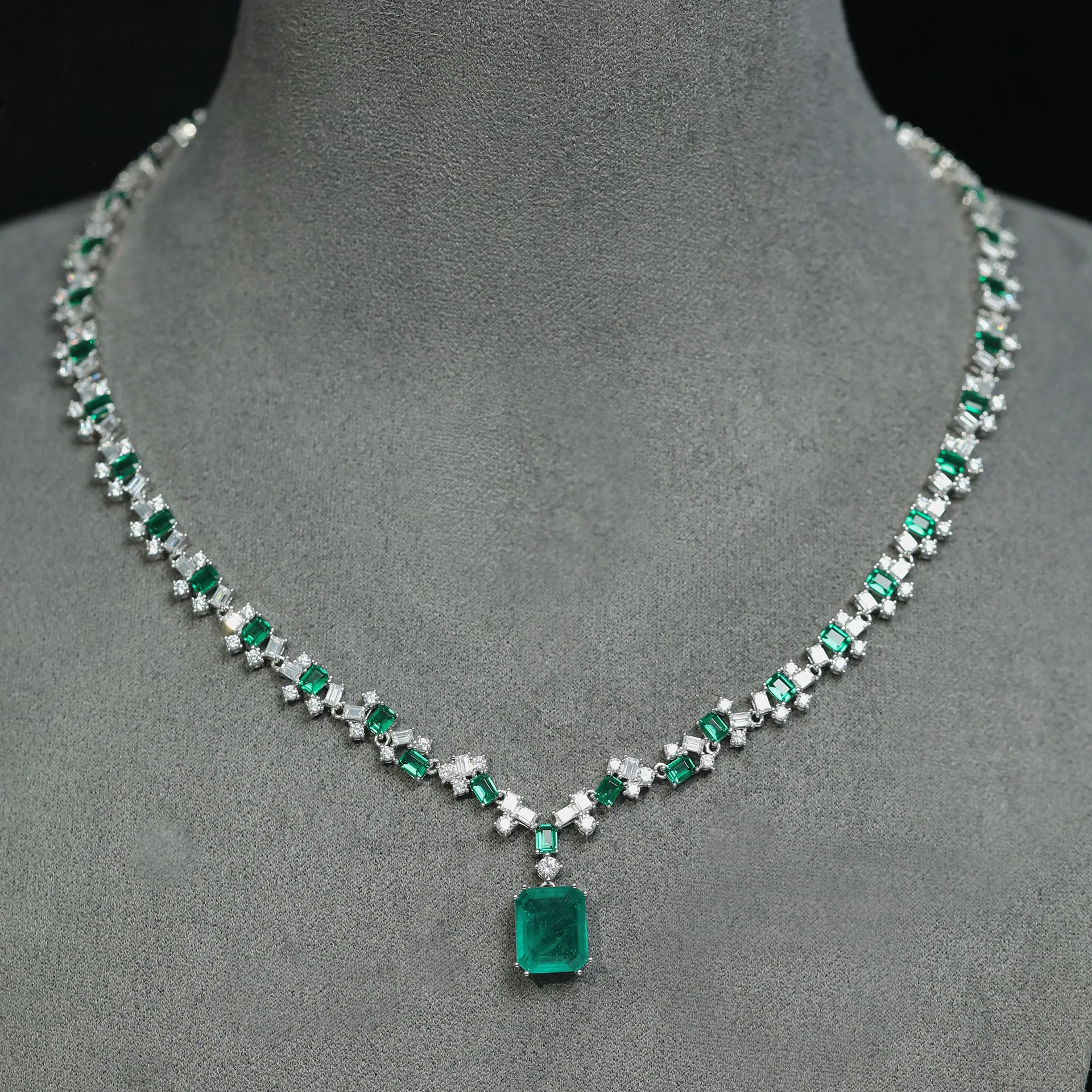 

New S925 Silver Necklace High Carbon Diamond Emeralds Hot Selling Jewelry Versatile Women's Necklace Wedding Jewelry