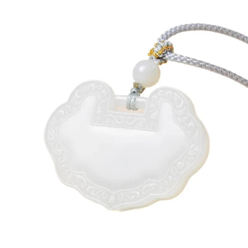 Suet White Jade Ping Un lucchetto Ruyi