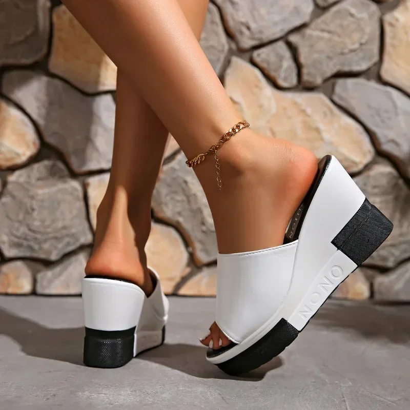 Shoes Female 2024 High Quality Outdoor Women's Slippers Platform Casual Slippers Women Round Toe High Wedges Women's Sandals