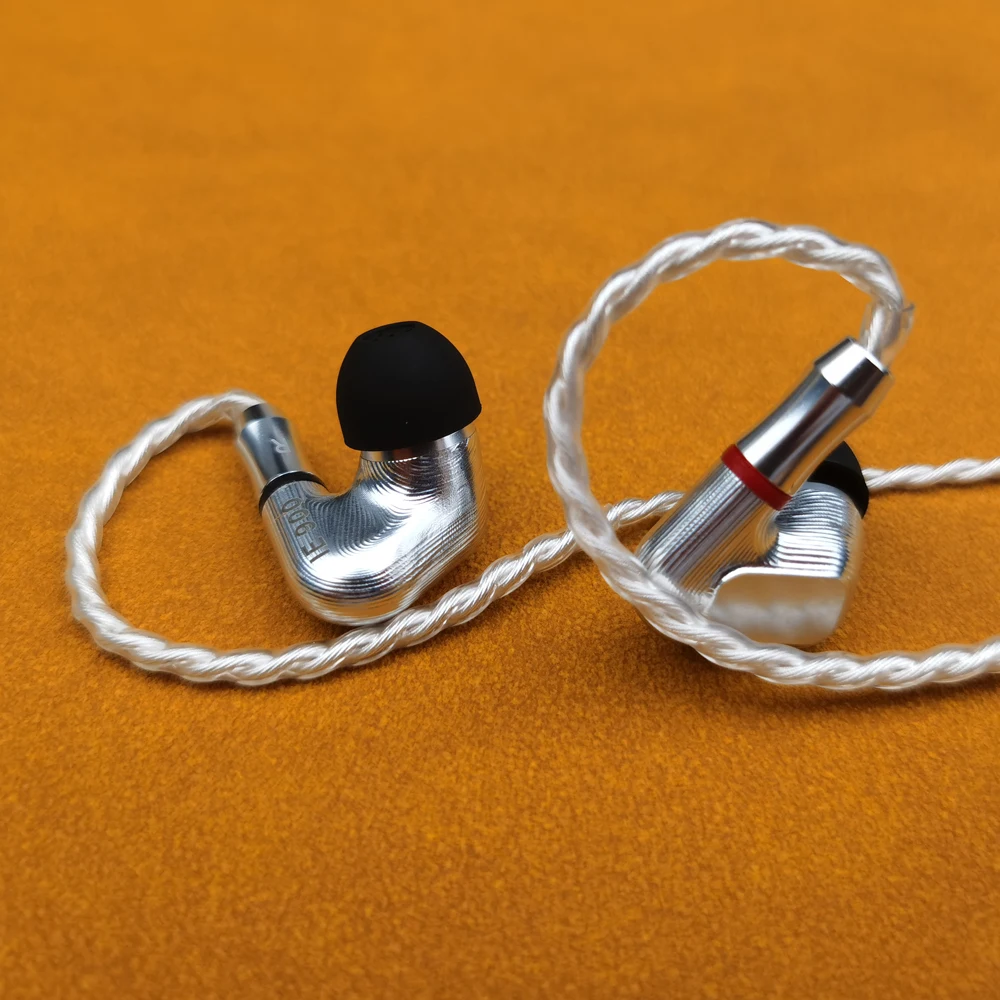 IE900 DIY High In-ear Earphone resolution 3.5/2.5/4.4mm Balanced MMCX HiFi Cable phone Computer Universal