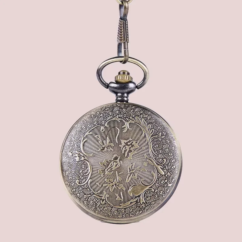 1086    Hot Sell Western Bronze Pocket Watches St Petersburg Pattern Vintage Design Quartz Clock Chain Fashion  Pendant Montre