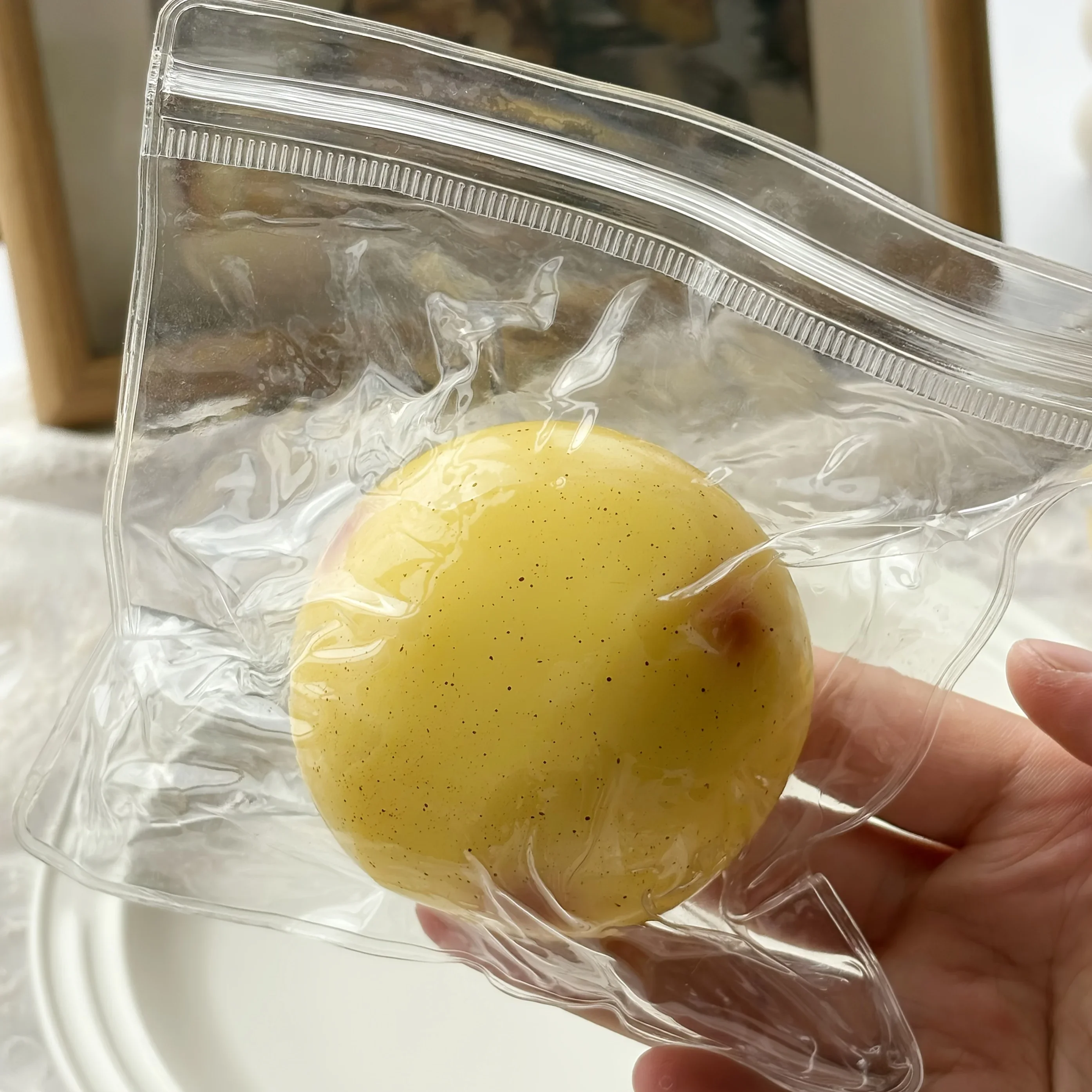 

Cute potato squeeze toy, a slowly bouncing textured sensory vent toy that helps relieve stress, suitable as a giveaway for the classroom, office or party, the perfect gift for children, boys or girls. Slowly rising slow motion toy designed to relieve
