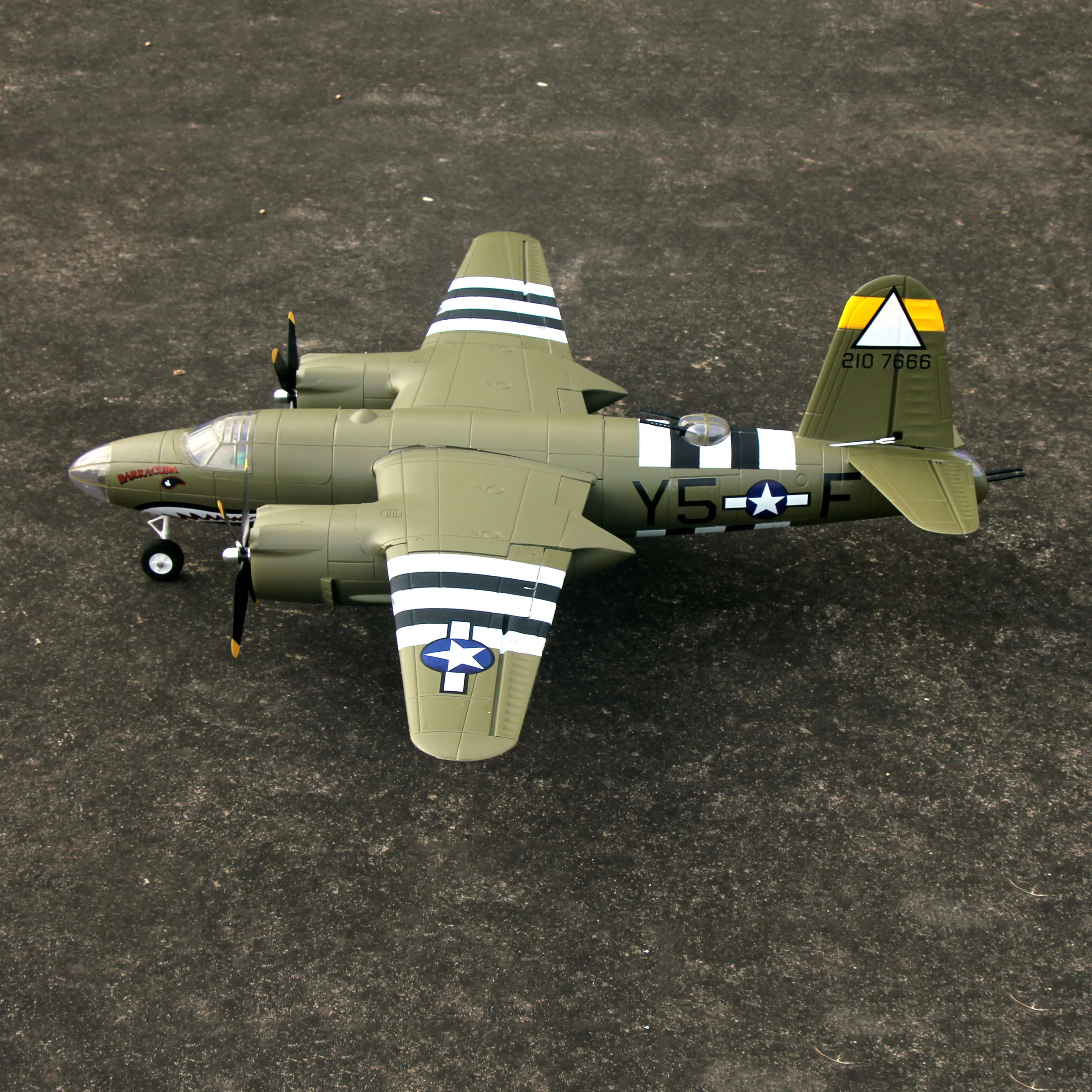 Dilome World War Ii American B26 Predator 1.5-Meter Electric Model Aircraft Bomber Fixed Wing 4s Power Resembling A Real Aircraf