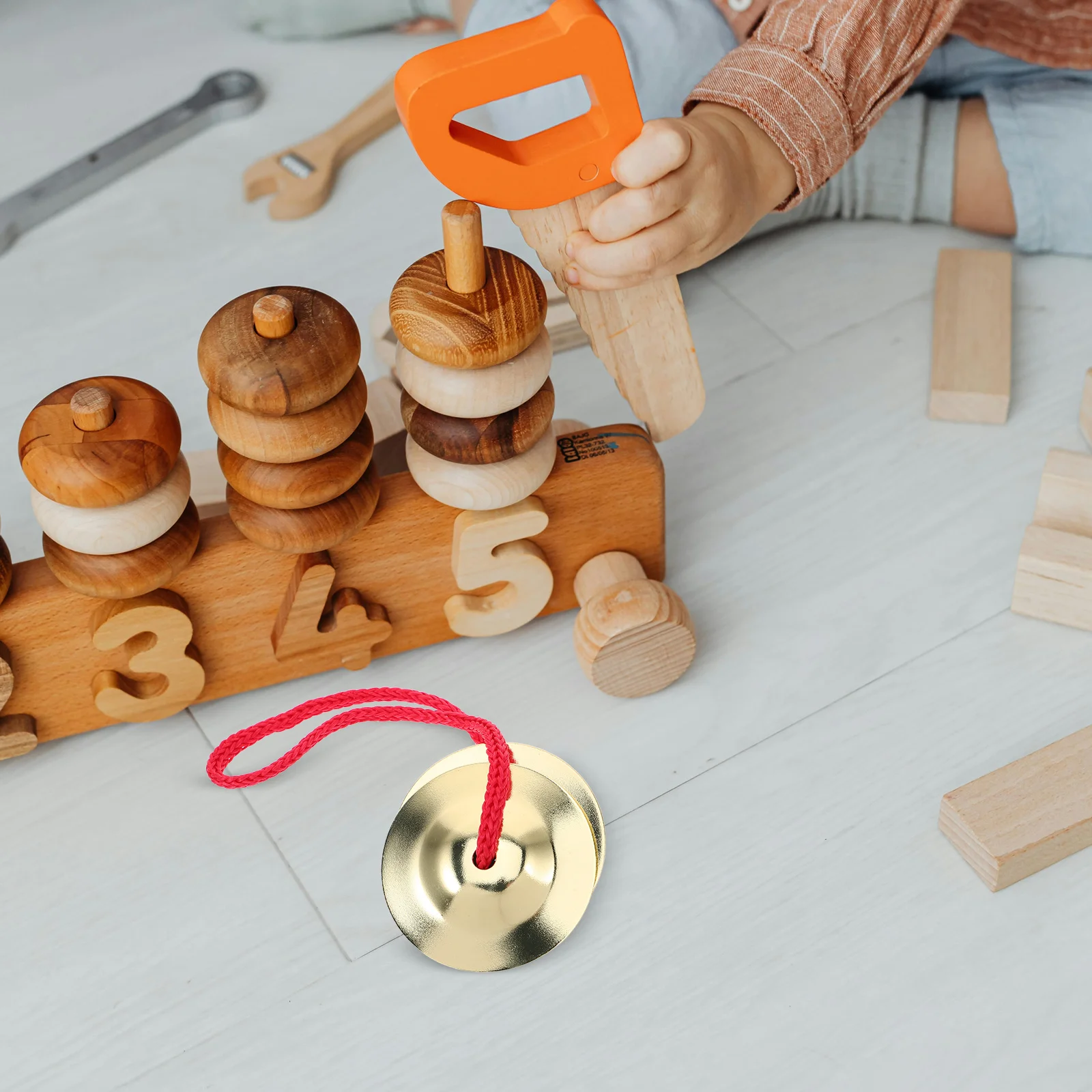 Pequeno cobre brilhante mini pratos de mão pratos de metal crianças instrumento musical para pré-escolar coordenação ritmo expressão musical