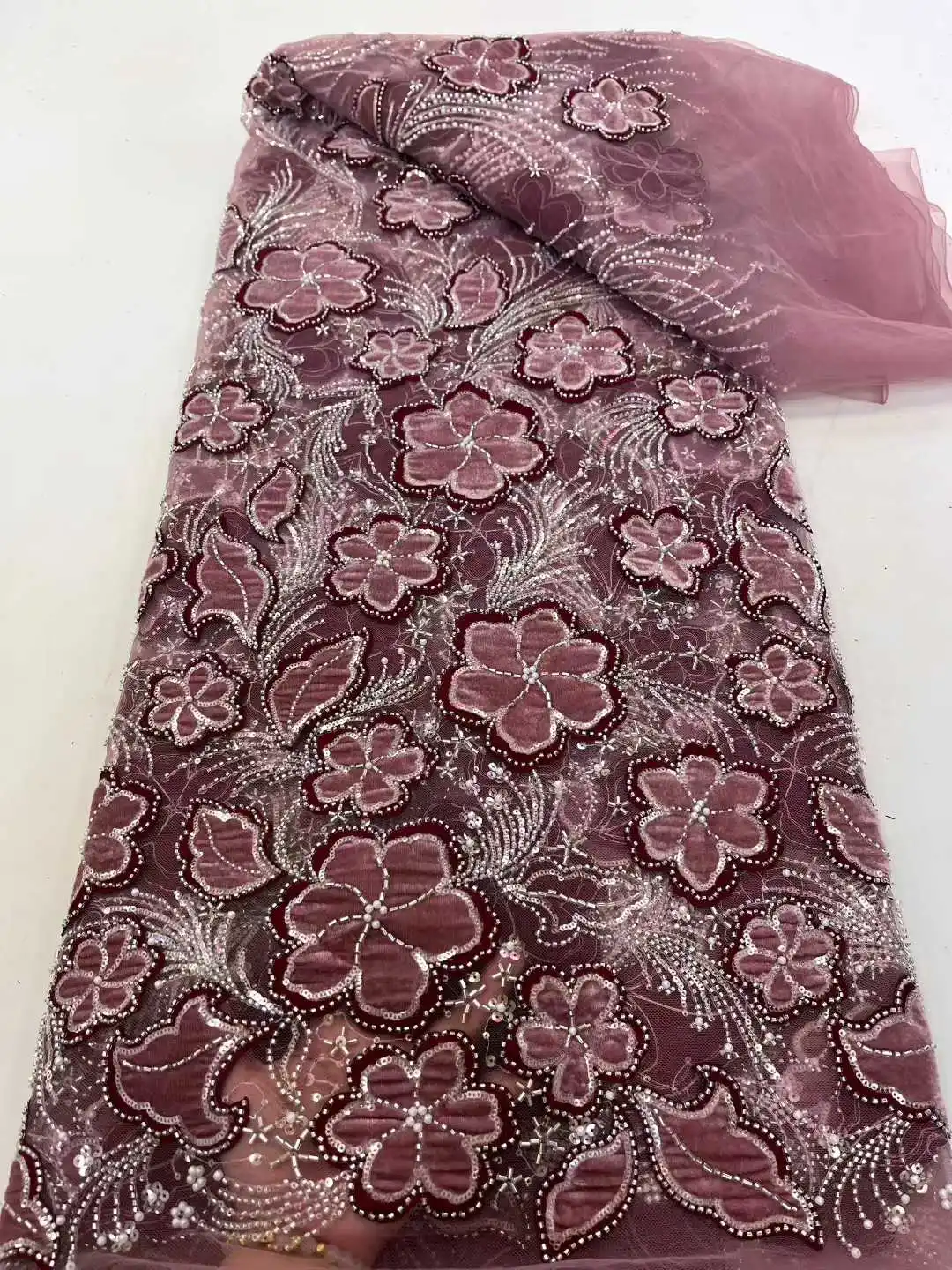 

Luxury African Lace Fabric 5 Yards Velvet Lace Beaded Tulle Lace Fabric Embroidered Nigerian Fabric for Wedding Dress Sew