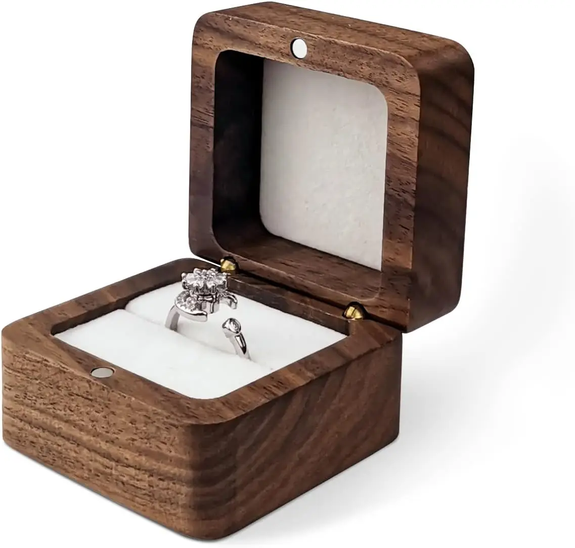 hot saltCustom Logo Ring Box Personalized Engraved Ring Case Gift Box for Proposal Wedding Party Favors