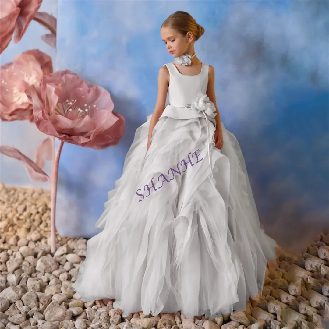 Abito da comunione senza maniche con scollo quadrato e piega floreale personalizzato per ragazza, lunghezza del pavimento, abito da cerimonia nuziale estivo di lusso con strascico