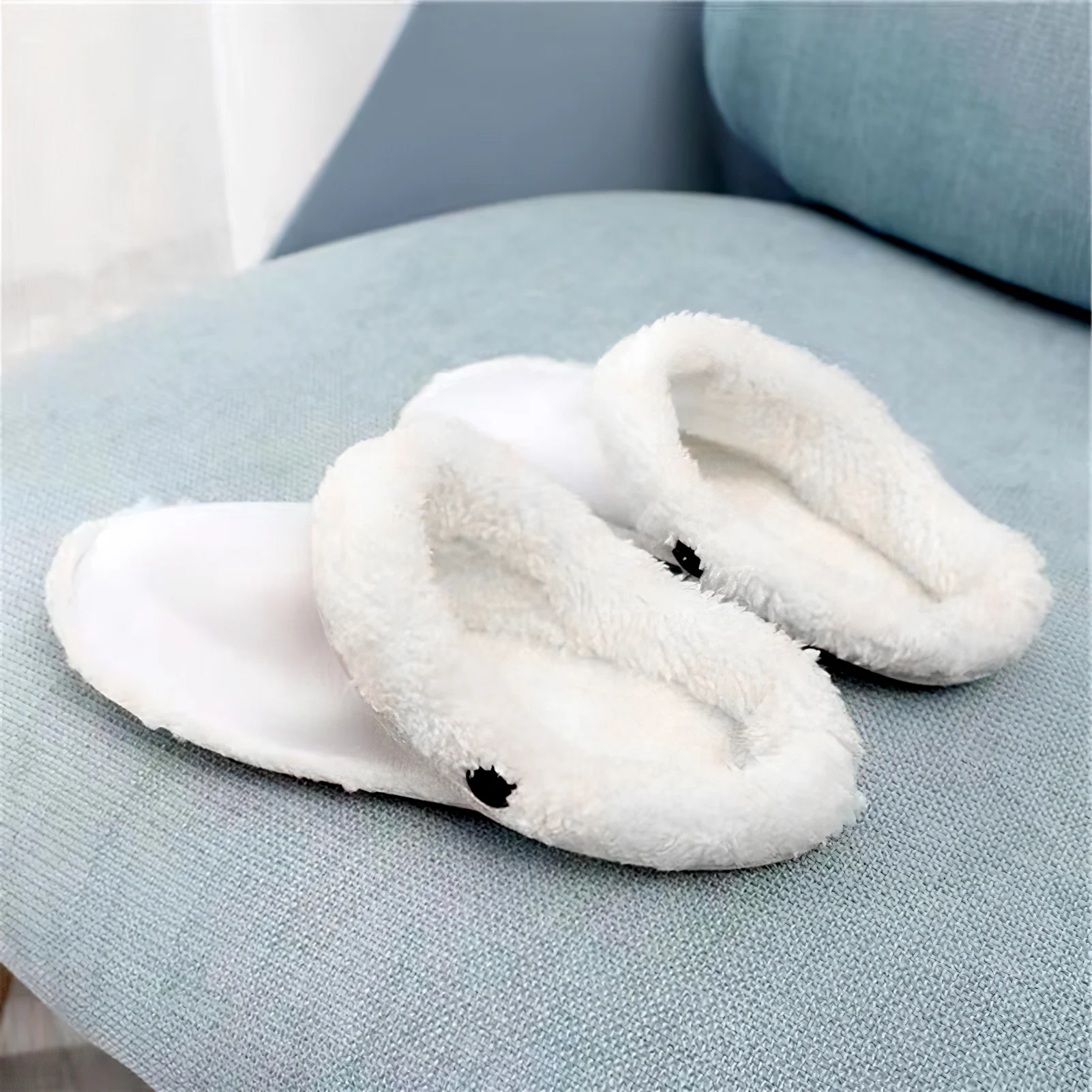 Thickened shoe Insoles Washable Fleece Furry Clogs Hole Shoes Liners Breathable Winter Insert Shoe Liners Present