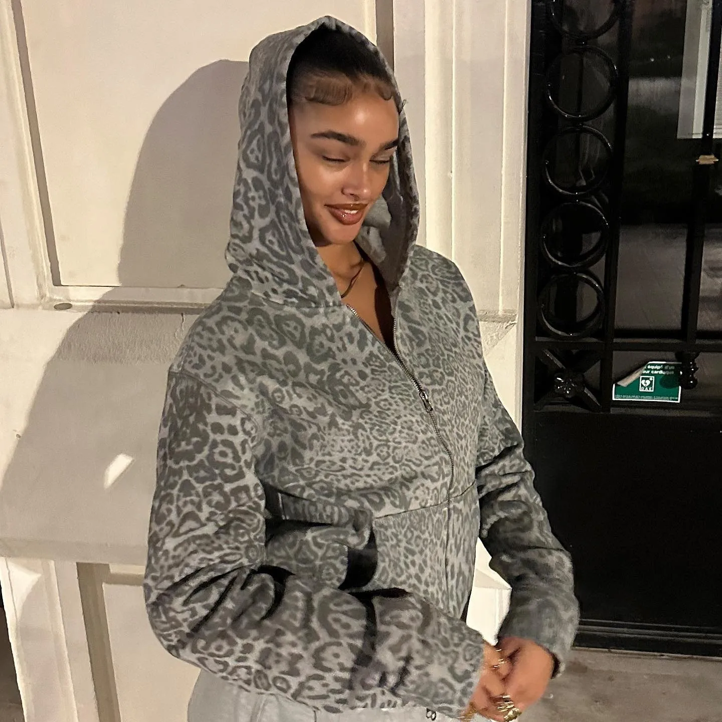 

Leopard print men's and women's fashionable hip-hop hoodie versatile cardigan hooded dark clothing loose autumn and winter