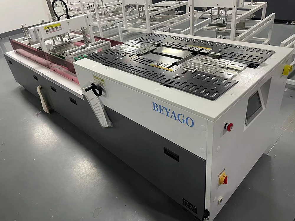 Clothes T-shirt Automatic Folding and Packing Machine/Clothes Apparel Folding Bagging Machine