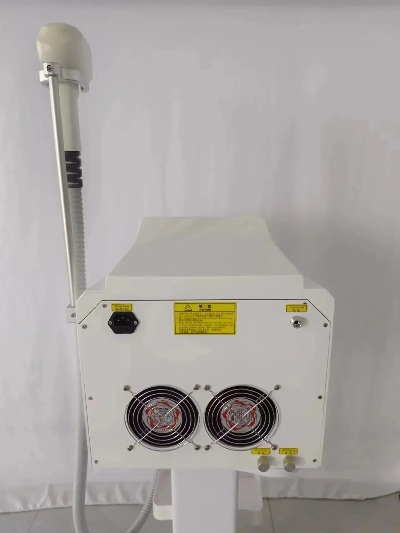 2025 macchina professionale per la depilazione a diodi multi lunghezza d'onda Attrezzatura per alessandrite Macchina per la depilazione indolore permanente IPL