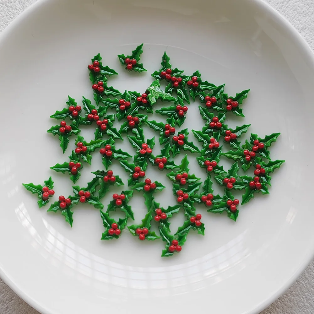 50 Stück Weihnachtsbaumblatt-Harz-Dekorationen mit flachem Boden für Nägel, geeignet für DIY-Schmuckherstellung – Detail 5