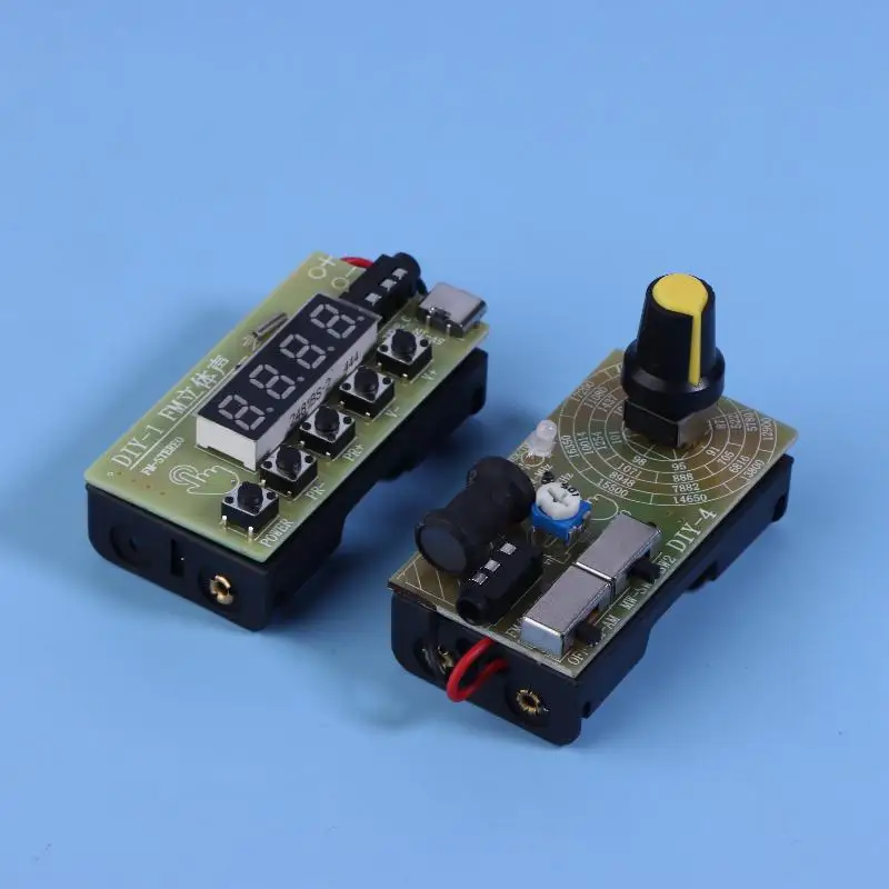 Robust FM AM SW MW 4-Band Digital Radio, Volume Control, Headphone Access, and Powerful Antenna