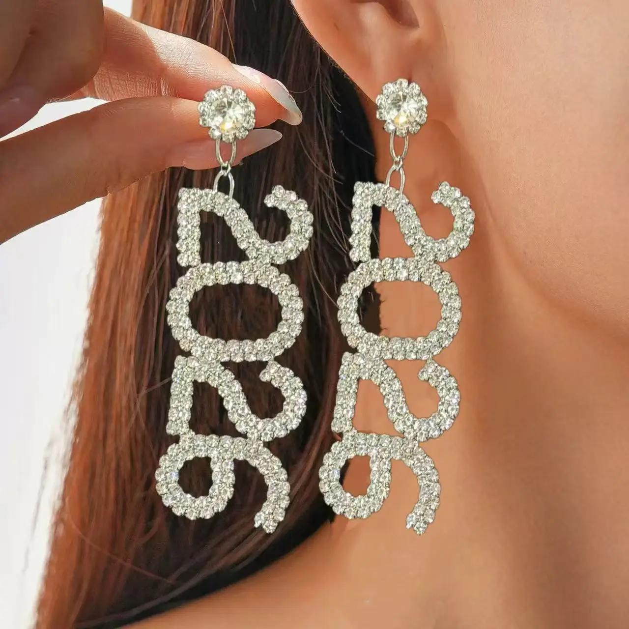 أقراط جديدة ماسية كاملة للعام الجديد رقم 2026، هدايا عيد الميلاد، إكسسوارات أذن ماسية مائية مخصصة #1