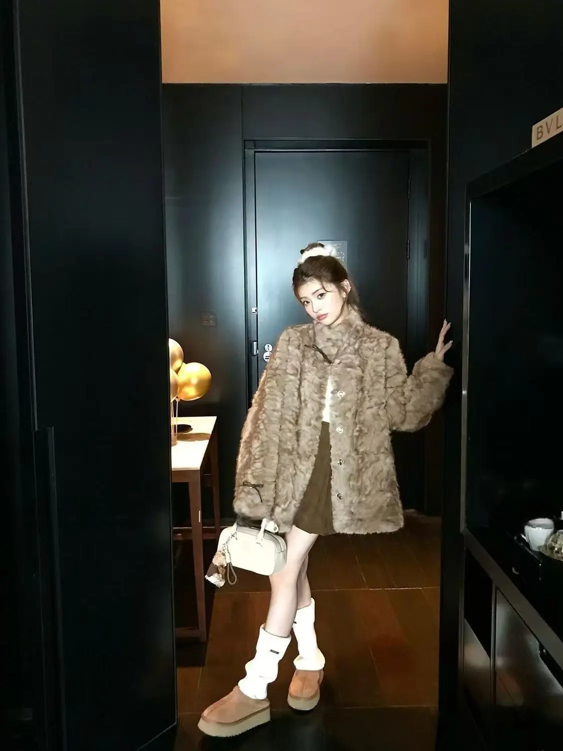 인조 모피 그린 코트 여성용 야외용 실키한 세레모니 어머니 스트리트 스타일 실버 폴드 스웨이드 페미니나 하라주쿠 가을 겨울 바 OL