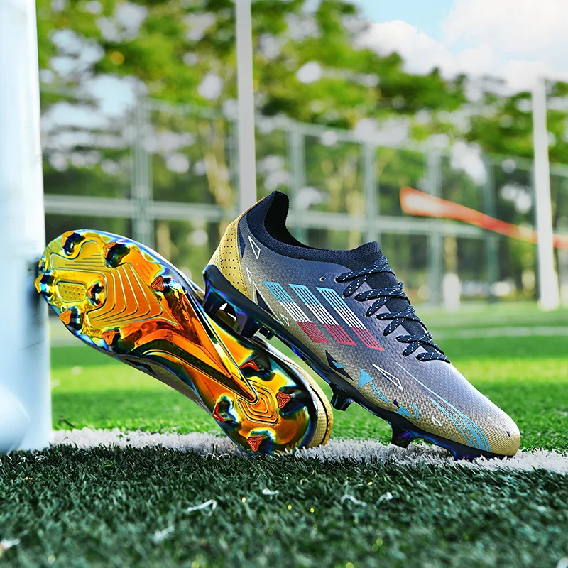 

Men Golden Bottom Soccer Shoes Society Cleats Professional Football Shoes Outdoor Training Football Field Boots TF/FG Sneaker
