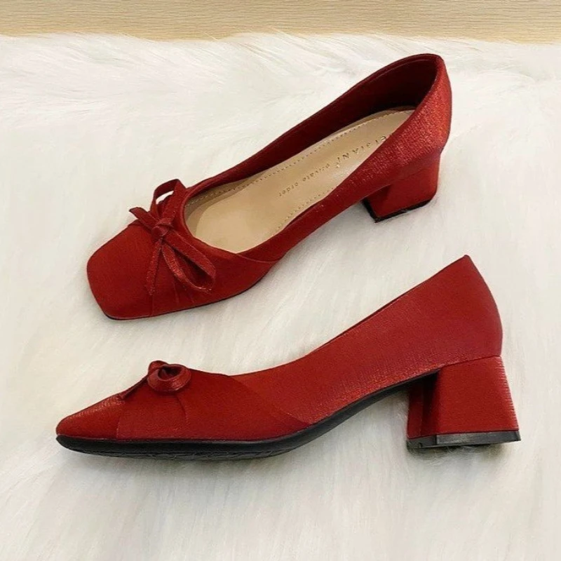 القوس حذاء نسائي بكعب عالٍ ساحة تو جديد ماري جين أحذية ربيع 2026 فستان مكتنزة الضحلة مضخات موضة مثير باري Mujer Zapatos