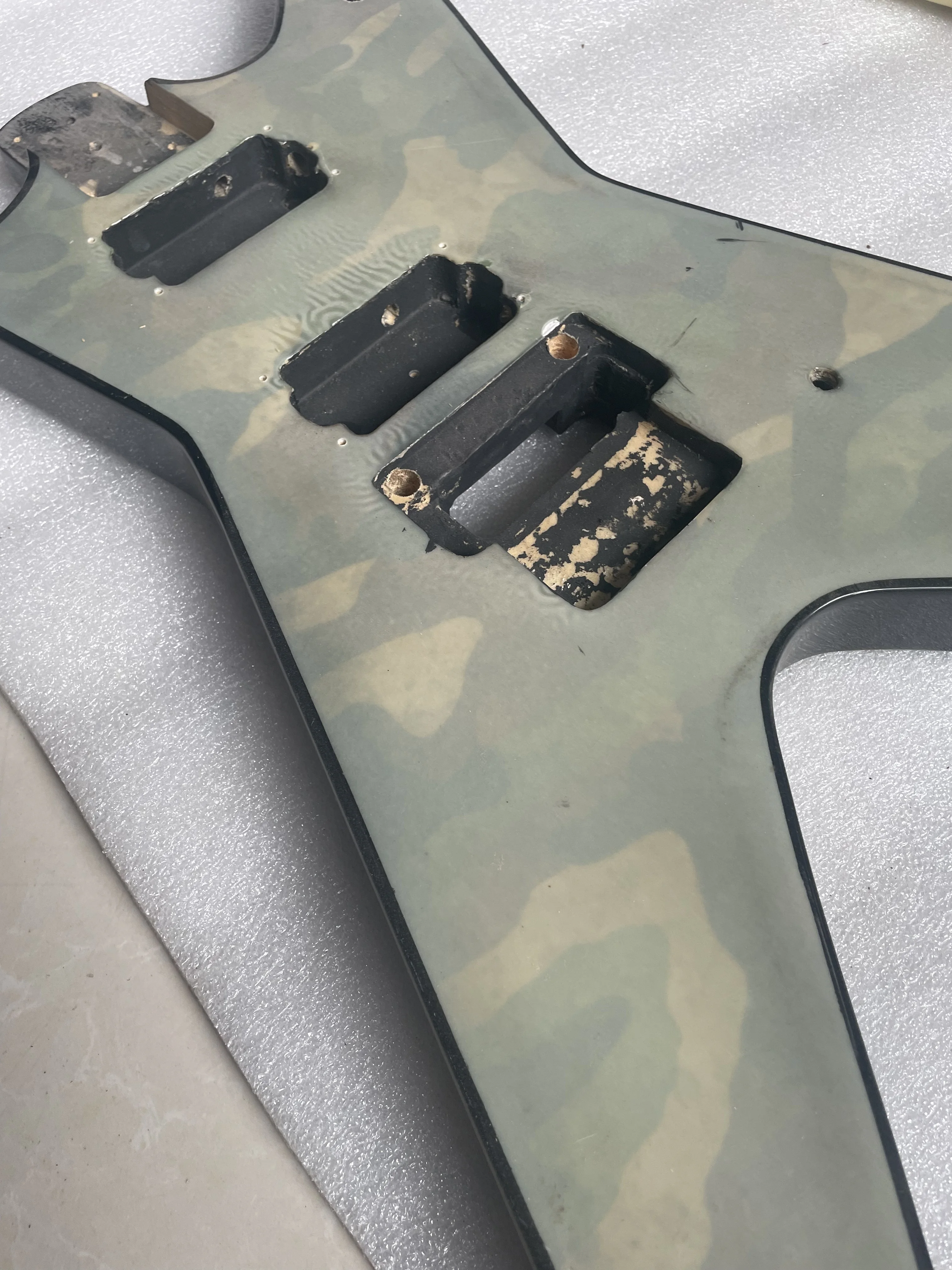 Stock Defective Electric Guitar Body Floyd Rose Style Finished camouflage Special Shape Semi-finished Guitarra Kit Part