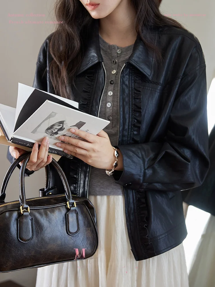 Jaqueta Feminina Moriirose Bla de Couro PU com Lapela, Estilo Vintage Solto com Bordado Especial, Casaco Curto para o Outono e Deslocamento Diário