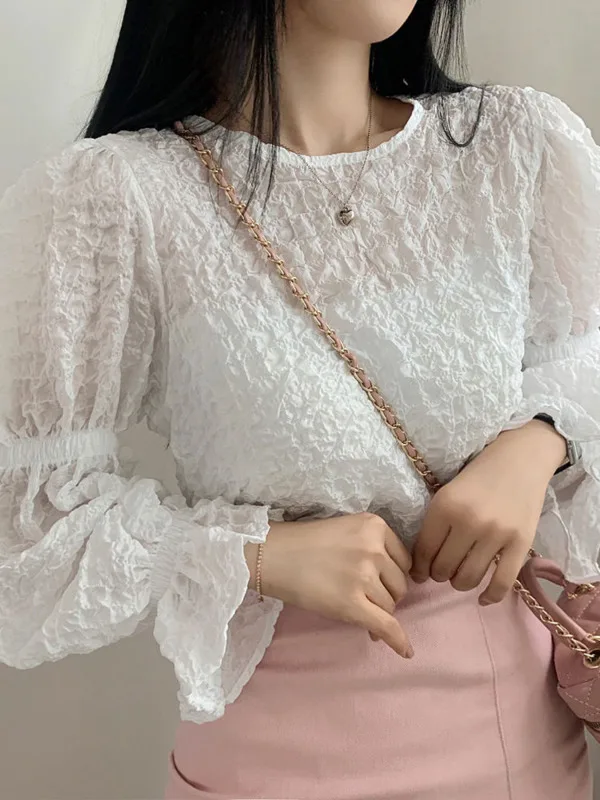 Korean Chic Spring French Style Round Neck Bubble Fold Design Loose and Casual Versatile Lantern Sleeve Shirt for Women YWUM