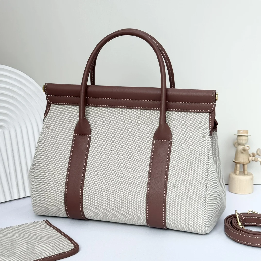 Loro Loom Bag L25 Calfskin Handbag