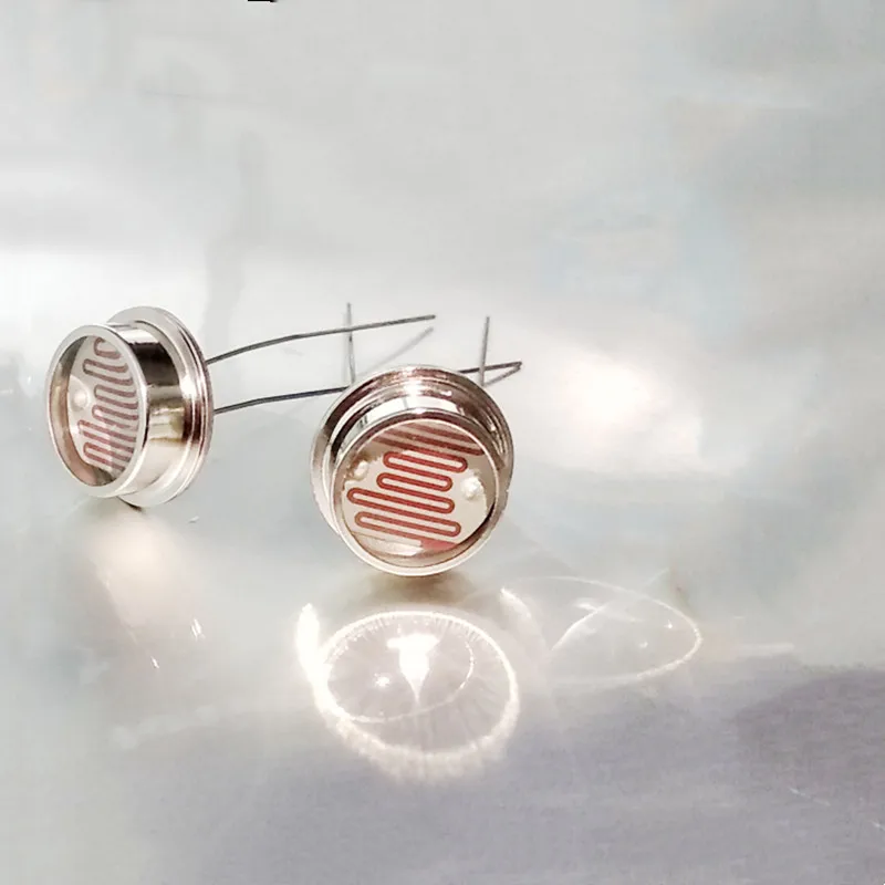 

Ultraviolet photodiode TO-8 LXD12528 Bright resistance 8-20K