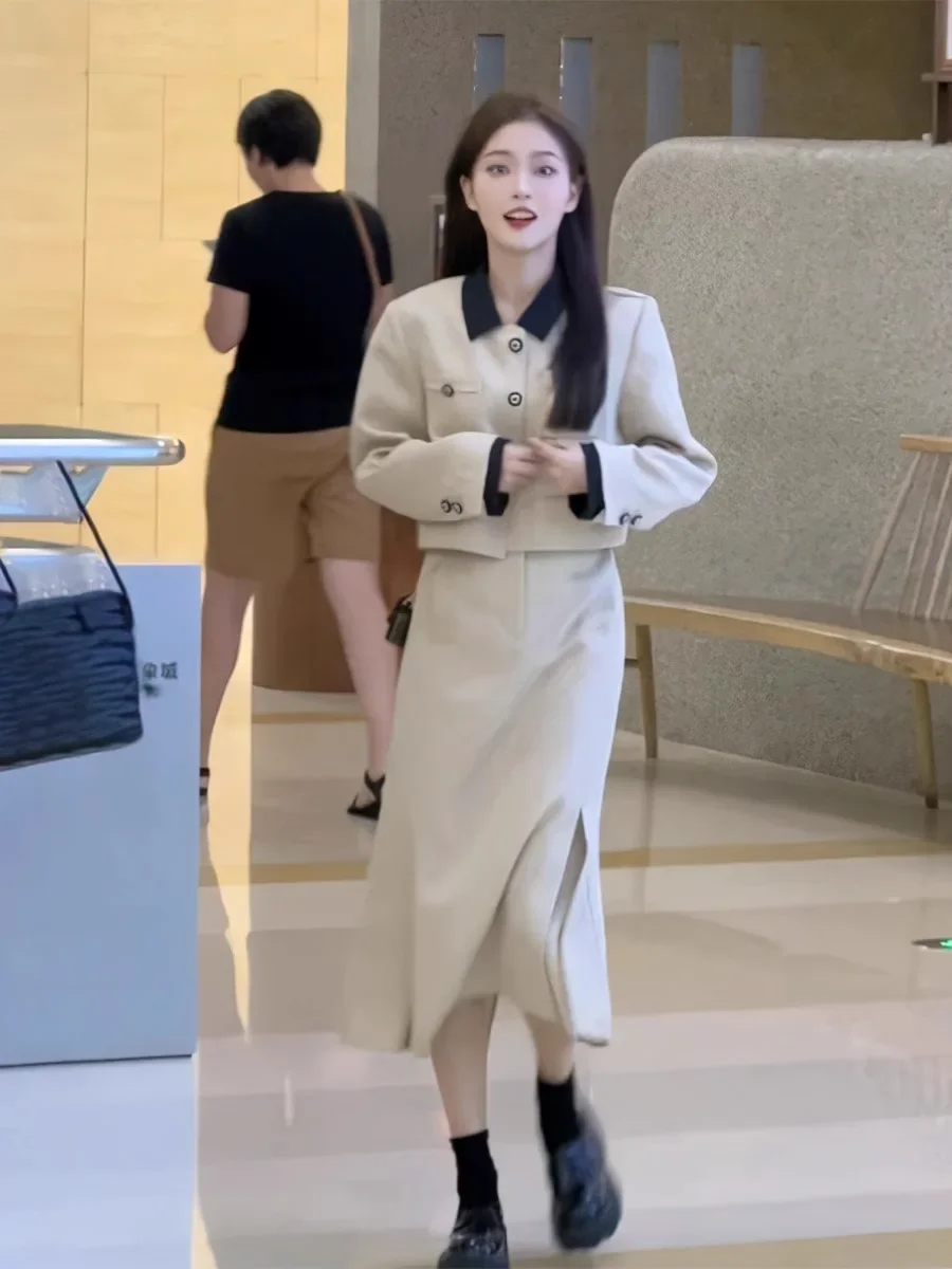 Autumn Outfit Complete Set: Salt-style Mature Elegant Skirt Two-piece Set, Early Autumn 2023 New Women's Wear Female Clothing